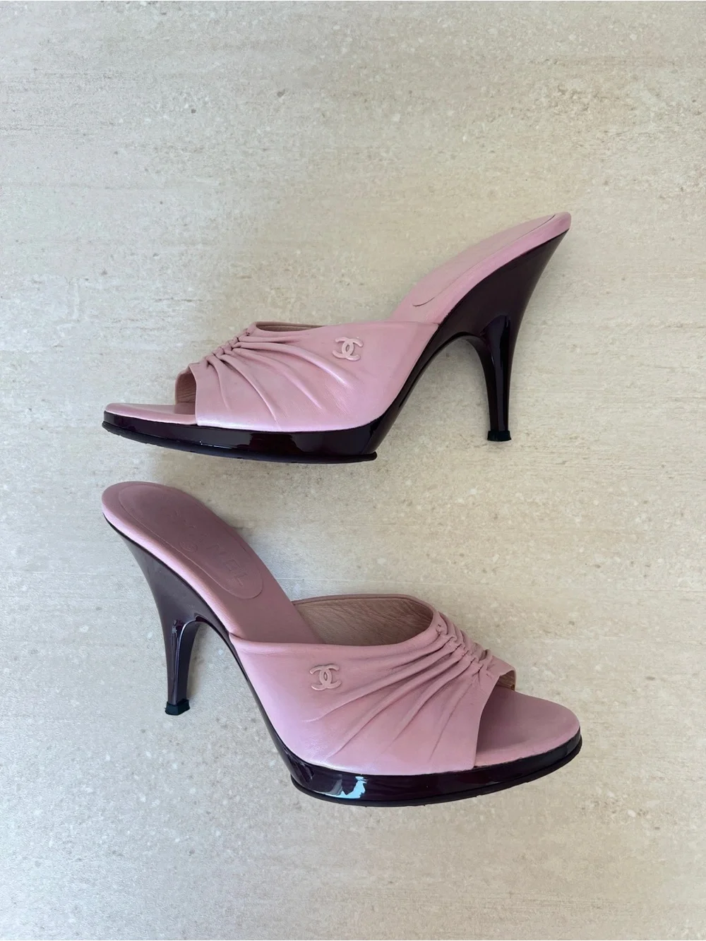 CHANEL Pink Ruched Leather Open-Toe Slide Mules